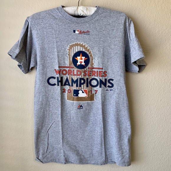 Houston Astros World Series Champions 2017 Tshirt Trophy MLB Size Small - Picture 2 of 13